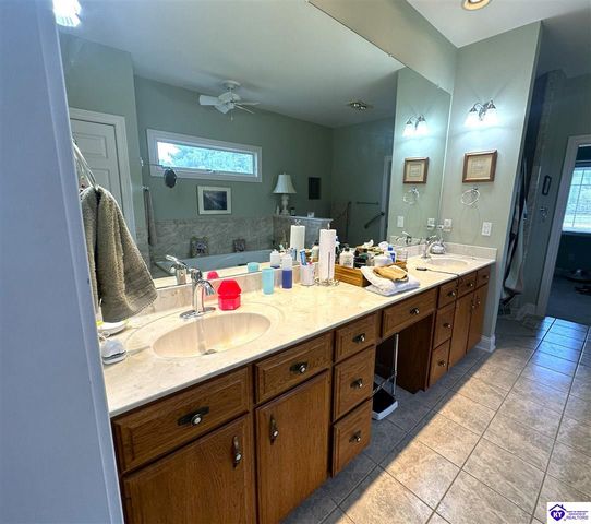 230 Roundtop Road, Elizabethtown, KY 42701
