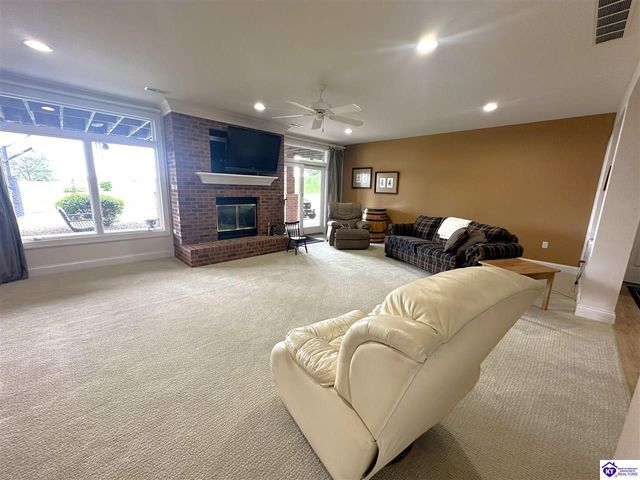 230 Roundtop Road, Elizabethtown, KY 42701