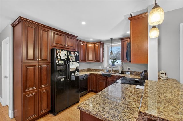 110 Panto Road, Warwick, RI 02886