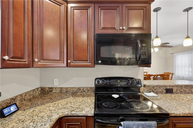 110 Panto Road, Warwick, RI 02886