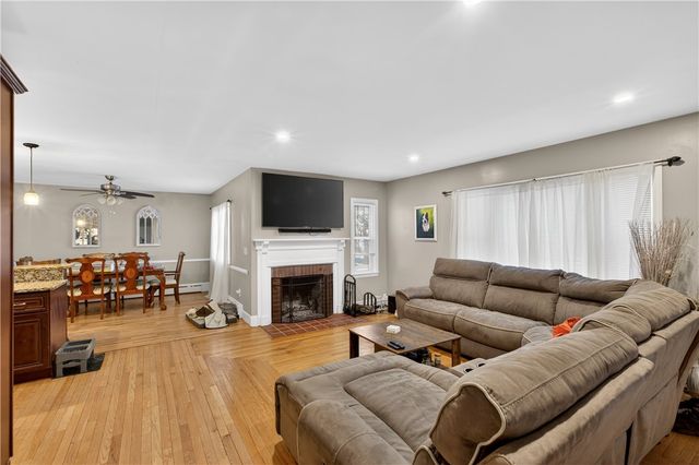 110 Panto Road, Warwick, RI 02886