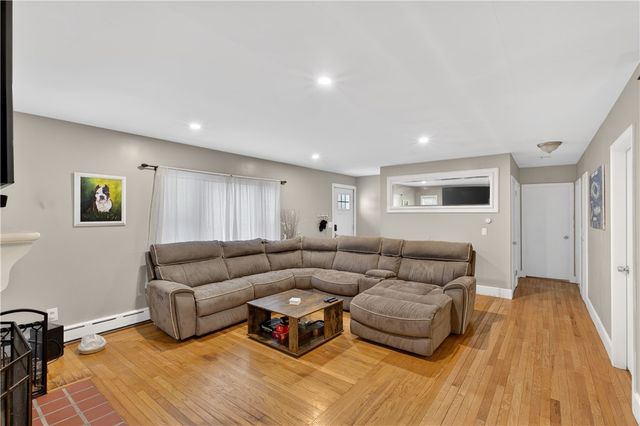 110 Panto Road, Warwick, RI 02886