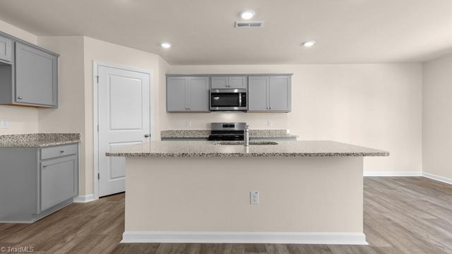 4072 Yucca Avenue, Winston-salem, NC 27127