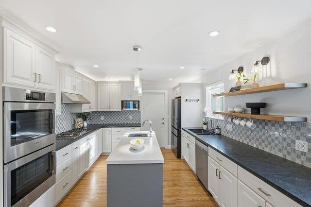 1316 Rosewood Avenue, San Carlos, CA 94070