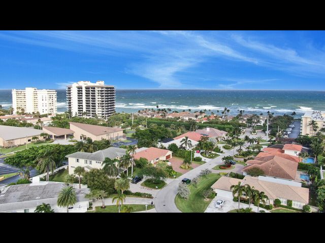 451 N Lyra Circle, Juno Beach, FL 33408