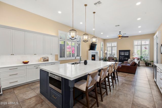 14364 E CHARTER OAK Drive, Scottsdale, AZ 85259