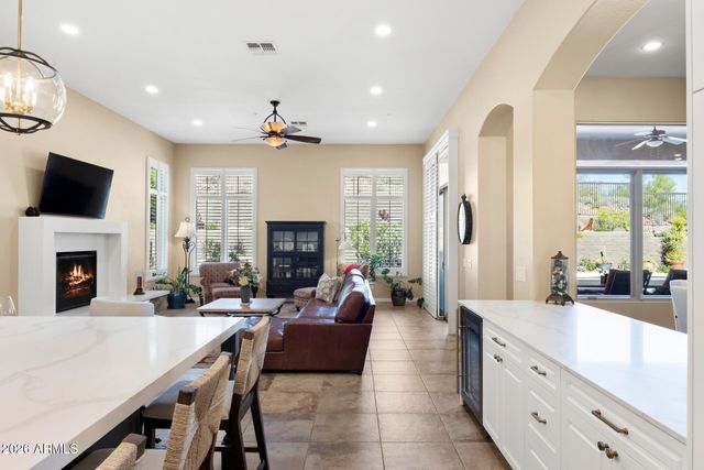 14364 E CHARTER OAK Drive, Scottsdale, AZ 85259