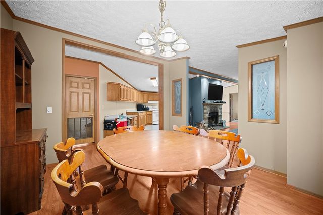 229 Connoquenessing Dr, Connoquenessing Twp, PA 16033