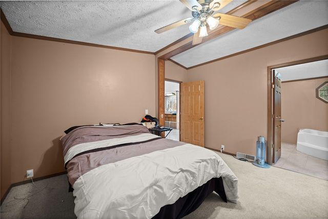 229 Connoquenessing Dr, Connoquenessing Twp, PA 16033