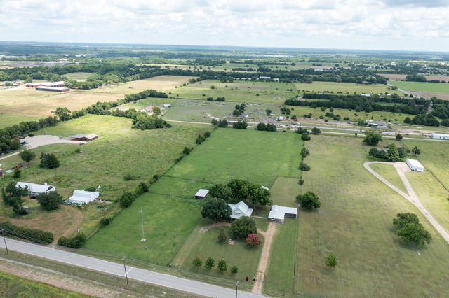 330 S Goode Road, Wilmer, TX 75172