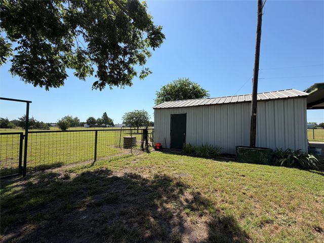 330 S Goode Road, Wilmer, TX 75172