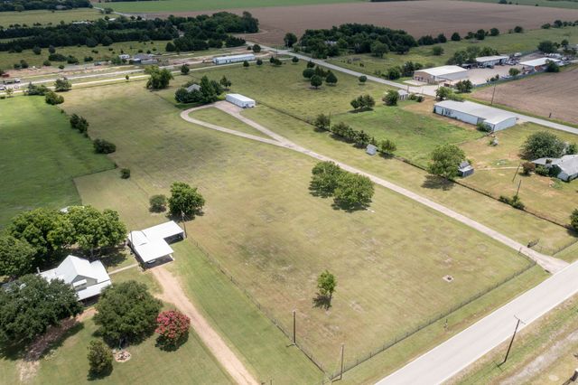 330 S Goode Road, Wilmer, TX 75172