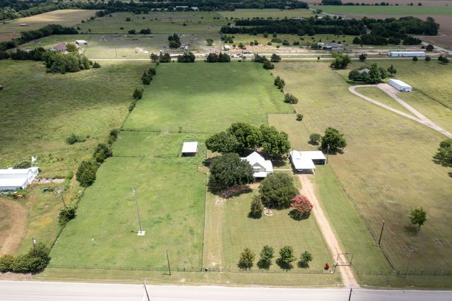 330 S Goode Road, Wilmer, TX 75172