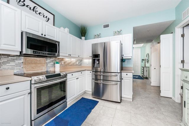 5125 MELBOURNE STREET E201, Punta Gorda, FL 33980
