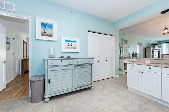5125 MELBOURNE STREET E201, Punta Gorda, FL 33980