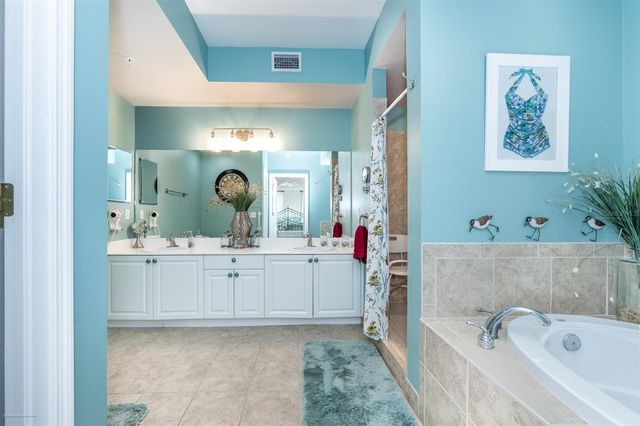 5125 MELBOURNE STREET E201, Punta Gorda, FL 33980
