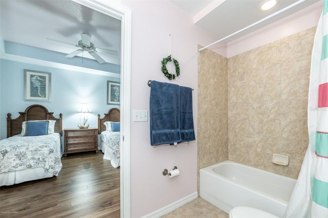 5125 MELBOURNE STREET E201, Punta Gorda, FL 33980