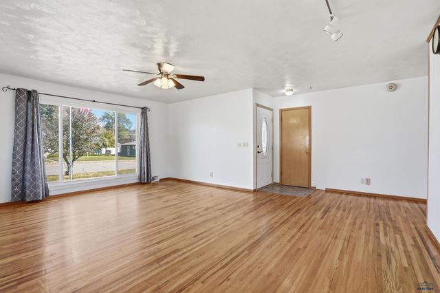 4907 PIERRE, Rapid City, SD 57702