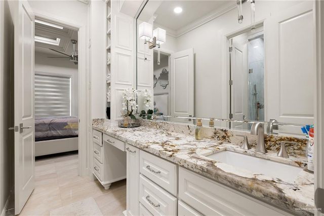 1305 Helen Drive, Weslaco, TX 78596