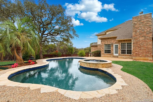 2 Rossridge, San Antonio, TX 78248