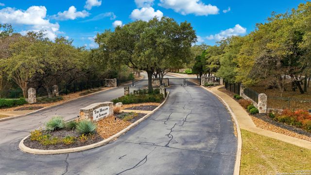 2 Rossridge, San Antonio, TX 78248