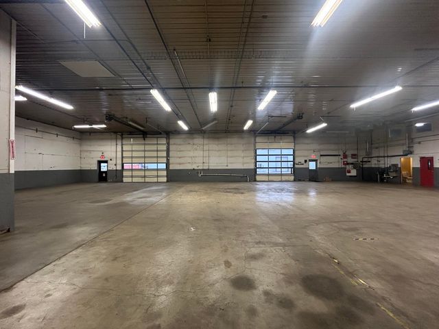 9350 Shaver Road Suite B, Portage City, MI 49024