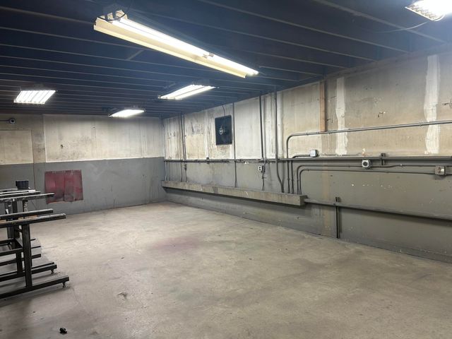 9350 Shaver Road Suite B, Portage City, MI 49024