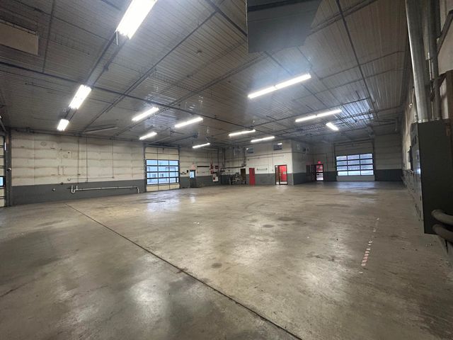 9350 Shaver Road Suite B, Portage City, MI 49024