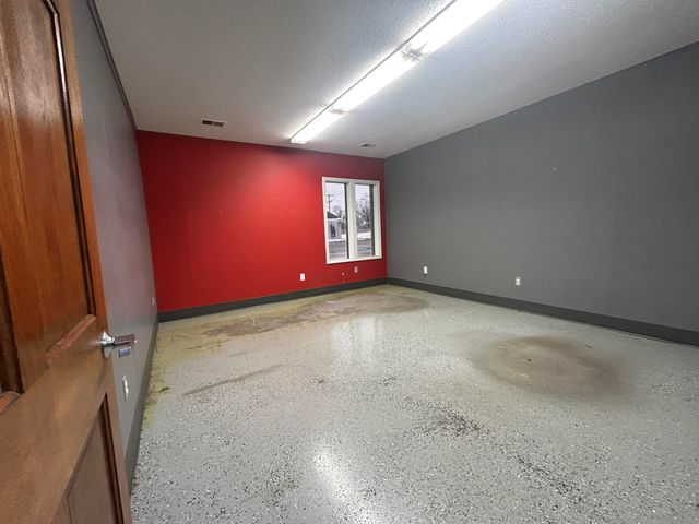 9350 Shaver Road Suite B, Portage City, MI 49024