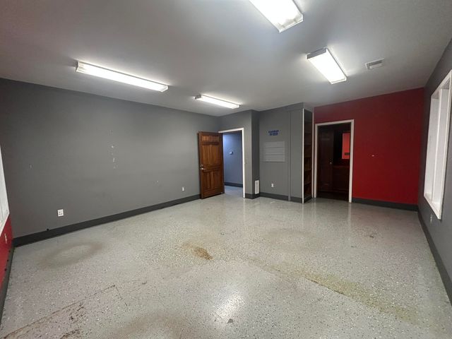 9350 Shaver Road Suite B, Portage City, MI 49024