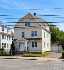 2422-2426 East Main Street, Bridgeport, CT 06610