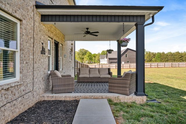 3017 Gwynn Rd, Lebanon, TN 37090