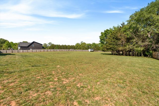 3017 Gwynn Rd, Lebanon, TN 37090