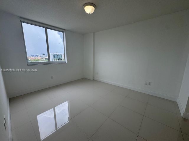 18800 NE 29 Avenue 1005, Aventura, FL 33180