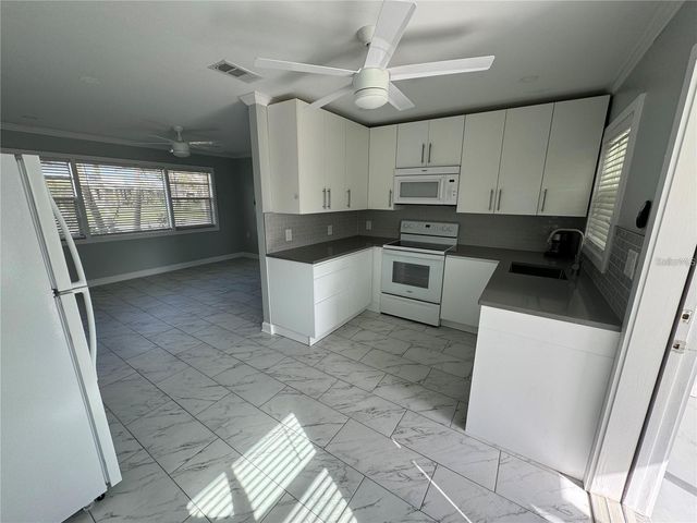 301 COLONIA LANE W, Nokomis, FL 34275