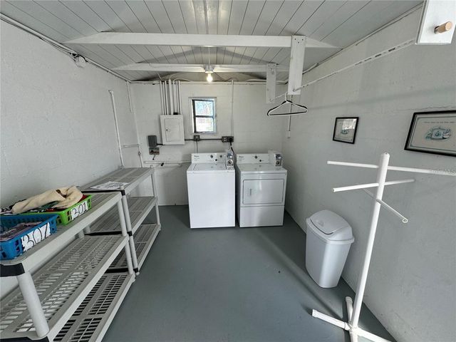 301 COLONIA LANE W, Nokomis, FL 34275