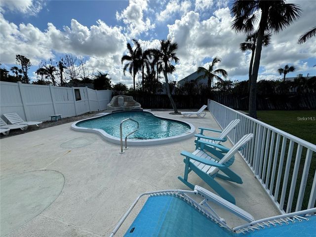 301 COLONIA LANE W, Nokomis, FL 34275
