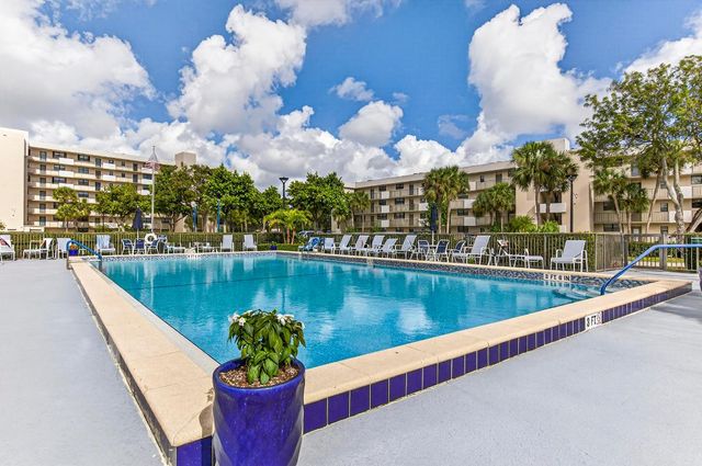 2400 Deer Creek Country Club Boulevard 604-1, Deerfield Beach, FL 33442