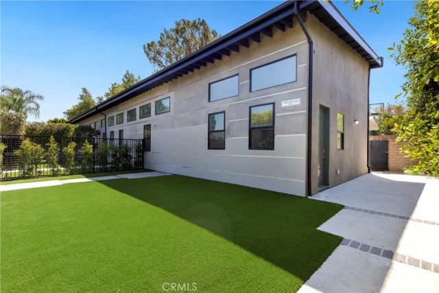 22920 Califa C, Woodland Hills, CA 91367