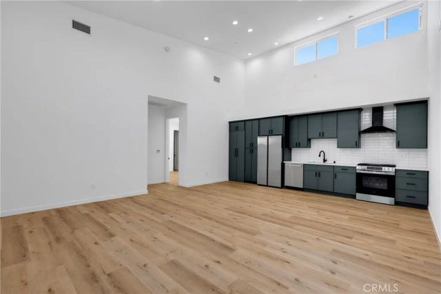22920 Califa C, Woodland Hills, CA 91367