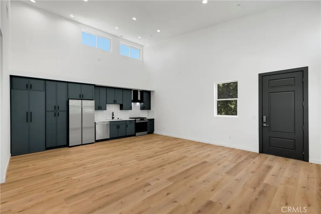 22920 Califa C, Woodland Hills, CA 91367