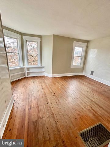 355 NUTT RD, Phoenixville, PA 19460