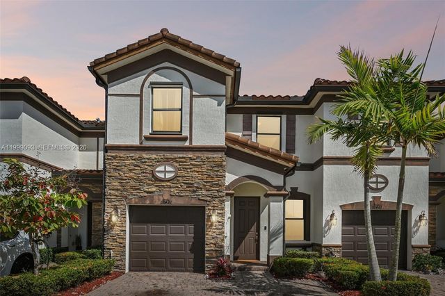 18431 NW 89th Ct, Hialeah, FL 33018