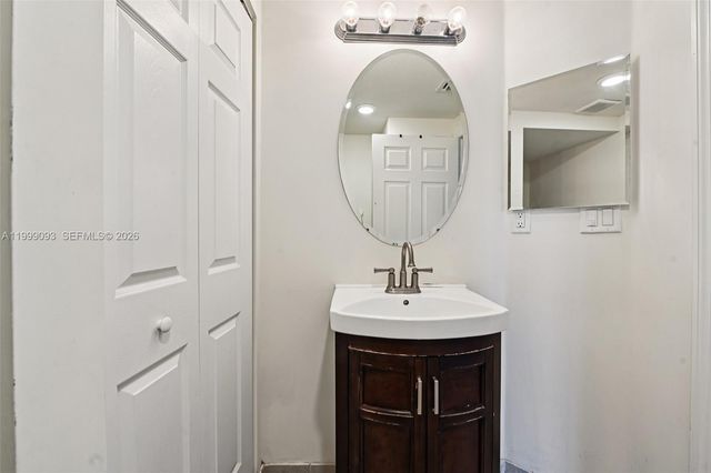 18431 NW 89th Ct, Hialeah, FL 33018