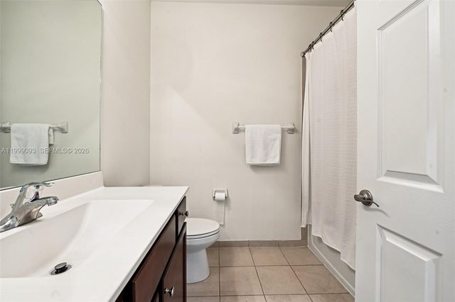 18431 NW 89th Ct, Hialeah, FL 33018