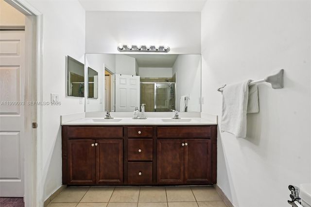 18431 NW 89th Ct, Hialeah, FL 33018