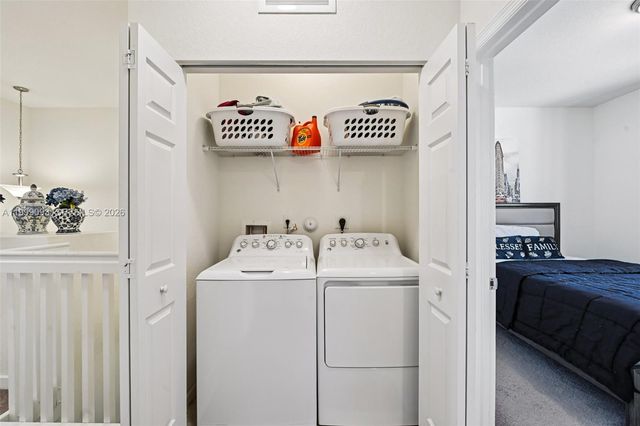 18431 NW 89th Ct, Hialeah, FL 33018