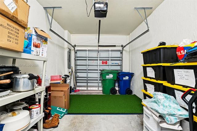 18431 NW 89th Ct, Hialeah, FL 33018