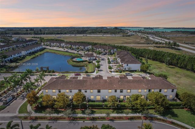 18431 NW 89th Ct, Hialeah, FL 33018