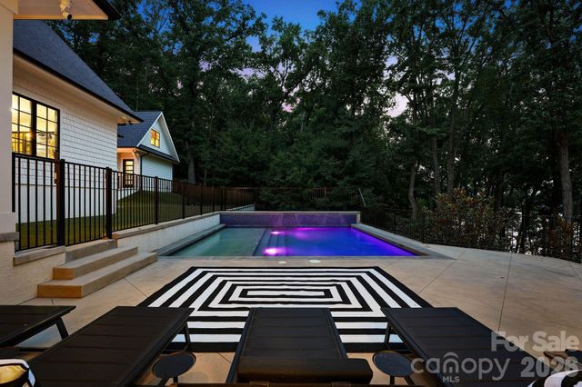 13702 Sage Thrasher Lane, Charlotte, NC 28278